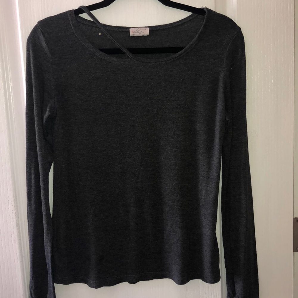 Long sleeve gray shirt